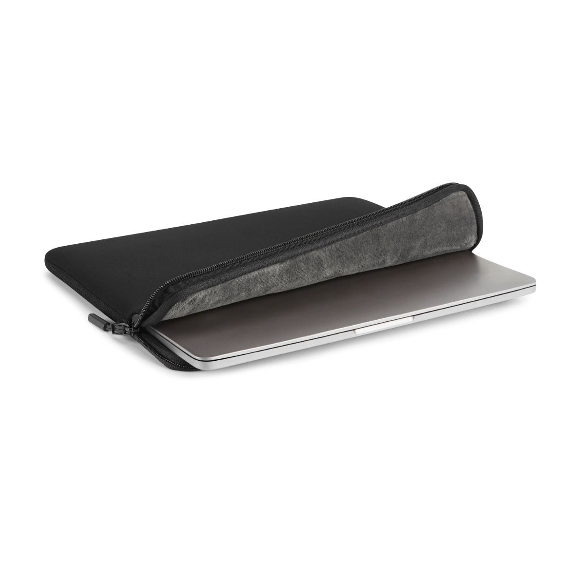 Pipetto MacBook Air 15-inch Classic Fit Sleeve - Black